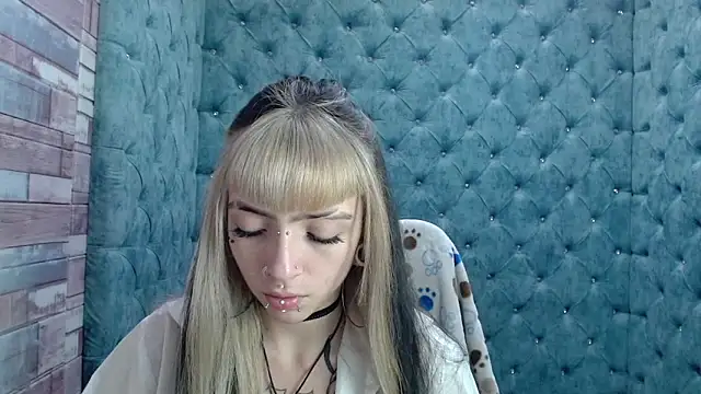 Samantha Smiith online show from 10.03.25