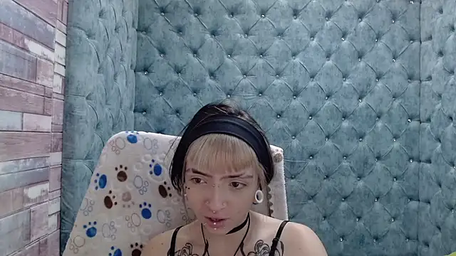 Samantha Smiith online show from 10.10.25