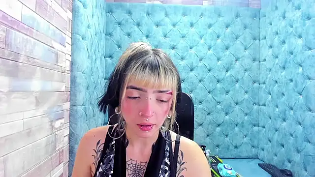 Samantha Smiith online show from 02.04.26