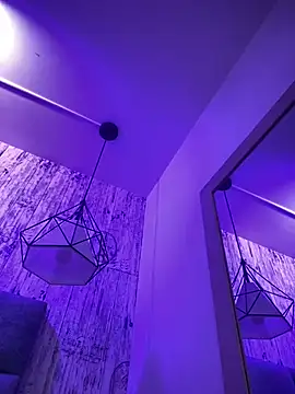 AbyThompson online show from 02.07.25