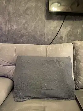 AbyThompson online show from 02.12.25