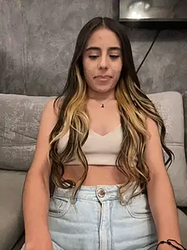 AbyThompson online show from 03.04.25