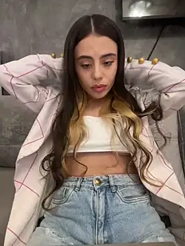 AbyThompson online show from 03.11.25