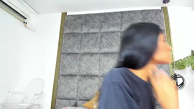 LaurenRodriiguez online show from 03.21.25