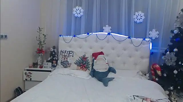 Snapshot of NikaStark_ chatting on 12.22.24 NikaStark online show from 12.22.24