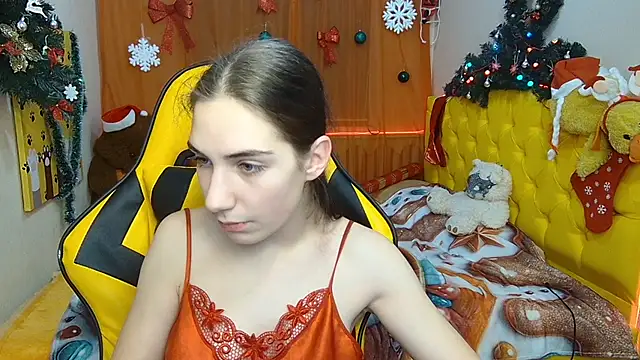 Snapshot of NikaStark_ chatting on 12.25.24 NikaStark online show from 12.25.24