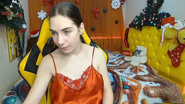 Snapshot of NikaStark_ chatting on 12.27.24 NikaStark online show from 12.27.24