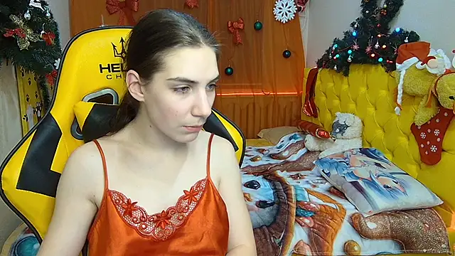 Snapshot of NikaStark_ chatting on 12.28.24 NikaStark online show from 12.28.24
