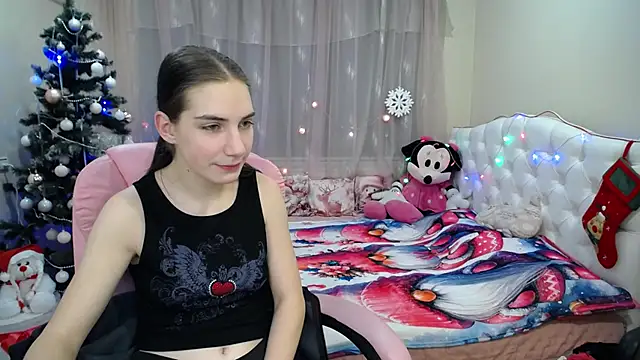Snapshot of NikaStark_ chatting on 12.30.24 NikaStark online show from 12.30.24