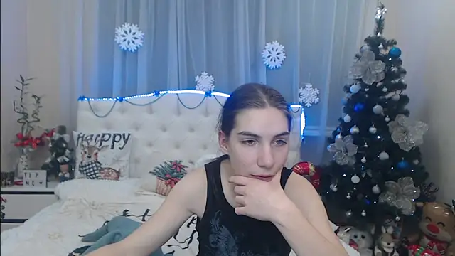 Snapshot of NikaStark_ chatting on 12.30.24 NikaStark online show from 12.30.24
