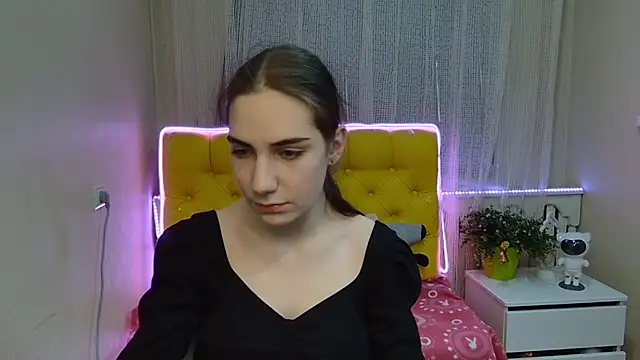 Snapshot of NikaStark_ chatting on 01.27.25 NikaStark online show from 01.27.25