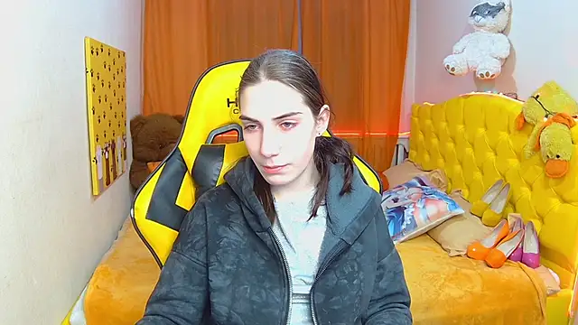 Snapshot of NikaStark_ chatting on 02.11.25 NikaStark online show from 02.11.25