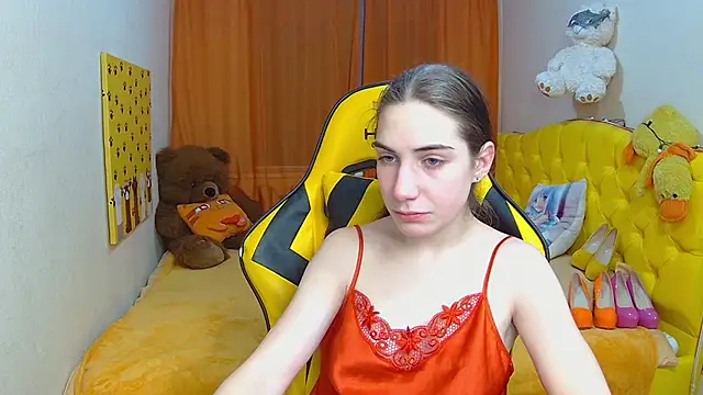 Snapshot of NikaStark_ chatting on 02.14.25 NikaStark online show from 02.14.25