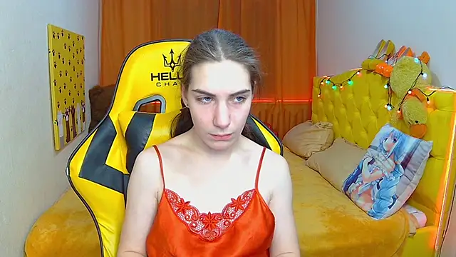 Snapshot of NikaStark_ chatting on 02.22.25 NikaStark online show from 02.22.25