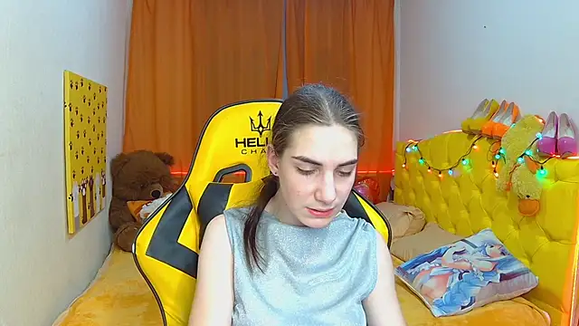 Snapshot of NikaStark_ chatting on 02.26.25 NikaStark online show from 02.26.25