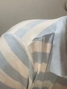 yassminsexy22 online show from 02.25.26