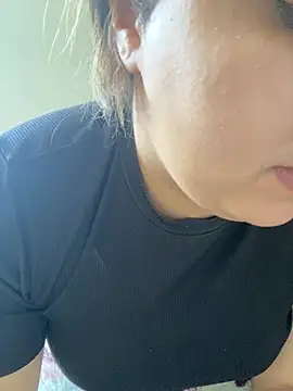 yassminsexy22 online show from 03.28.26