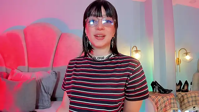 sweeet peach online show from 09.29.25