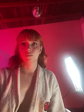 sweeet peach online show from 04.13.26