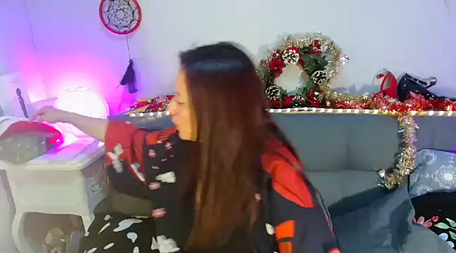 catalinamommyx online show from 12.21.24