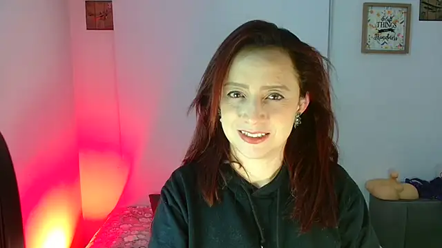 Snapshot of catalinamommyx chatting on 09.21.25 catalinamommyx online show from 09.21.25