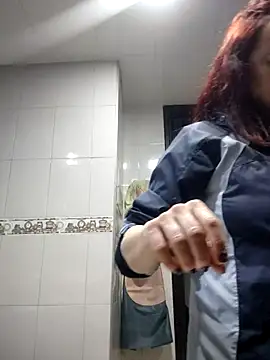 Snapshot of catalinamommyx chatting on 09.23.25 catalinamommyx online show from 09.23.25