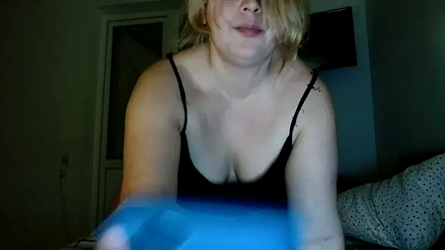  CattrinaVegas  online show from 12.30.24