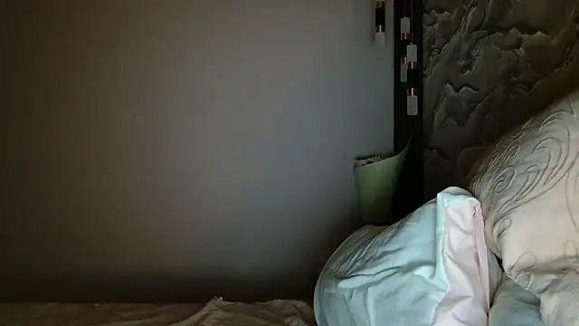  CattrinaVegas  online show from 11.22.25