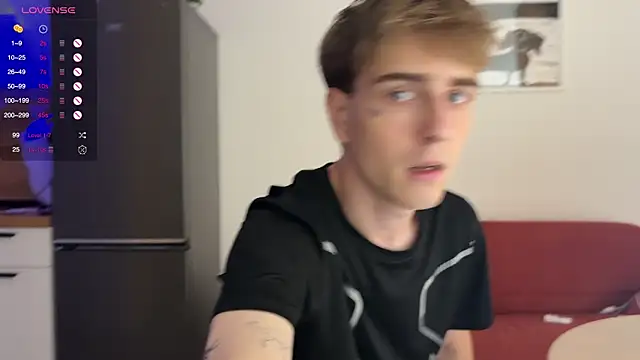 Snapshot of Marcus_Lovrov chatting on 09.29.25 Marcus Lovrov online show from 09.29.25