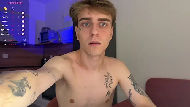 Snapshot of Marcus_Lovrov chatting on 10.06.25 Marcus Lovrov online show from 10.06.25