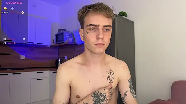 Snapshot of Marcus_Lovrov chatting on 10.19.25 Marcus Lovrov online show from 10.19.25