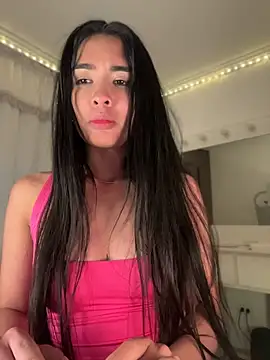 lina pink online show from 05.18.26