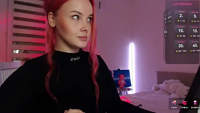 AliseLooo online show from 02.26.25