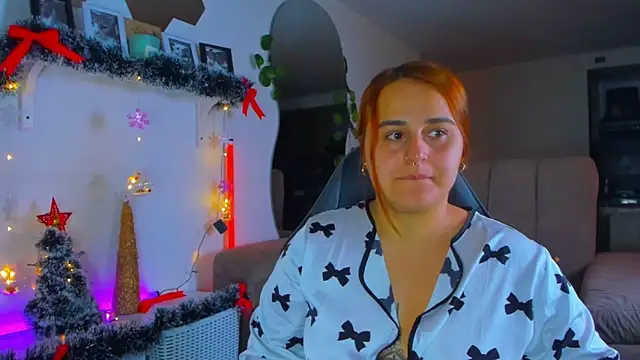 evy orange1 online show from 12.14.25