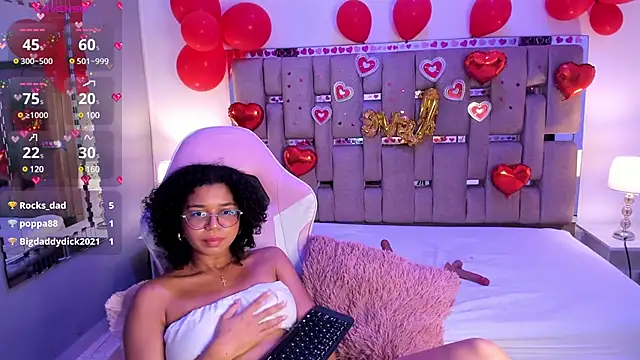MilaHall  online show from 02.08.25