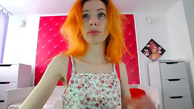 Snapshot of BarbieGoddess chatting on 01.05.25 BarbieGoddess online show from 01.05.25