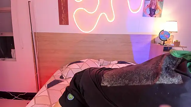 Snapshot of justinbiler chatting on 10.20.25 justinbiler online show from 10.20.25