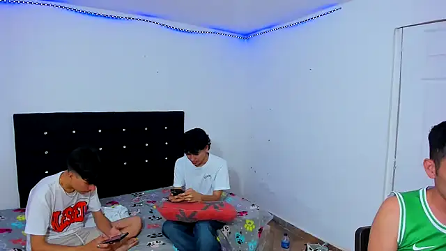 Alexander and Xiao online show from 03.01.25