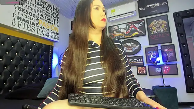 Snapshot of MADISSONLOVE_ chatting on 03.20.25 MADISSONLOVE online show from 03.20.25