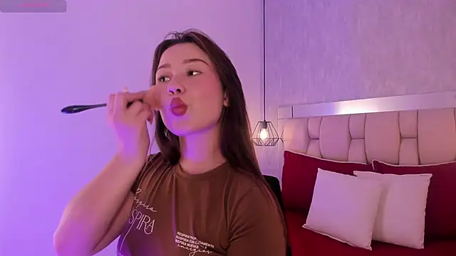 Snapshot of Roxie-Summers11 chatting on 03.01.25 Roxie-Summers11 online show from 03.01.25