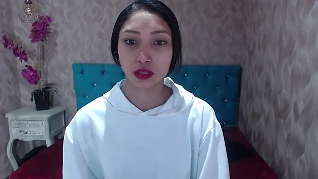 Snapshot of MadelineDoll chatting on 01.13.25 MadelineDoll online show from 01.13.25