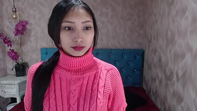 Snapshot of MadelineDoll chatting on 02.02.25 MadelineDoll online show from 02.02.25