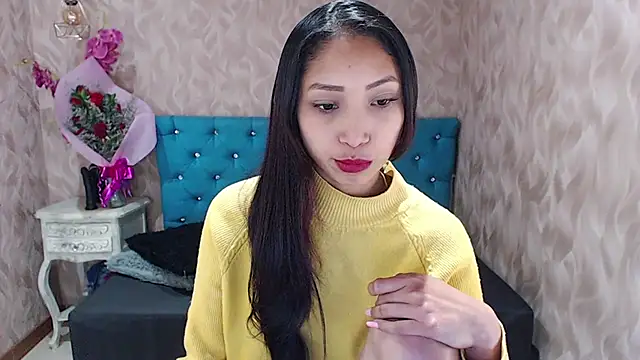 Snapshot of MadelineDoll chatting on 02.12.25 MadelineDoll online show from 02.12.25