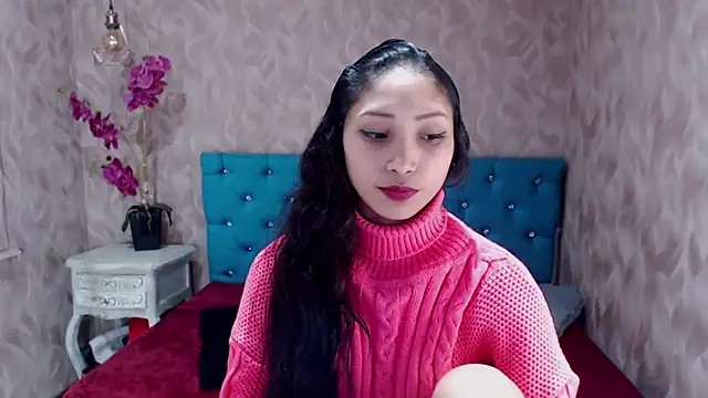 Snapshot of MadelineDoll chatting on 02.19.25 MadelineDoll online show from 02.19.25