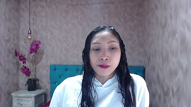 Snapshot of MadelineDoll chatting on 03.13.25 MadelineDoll online show from 03.13.25