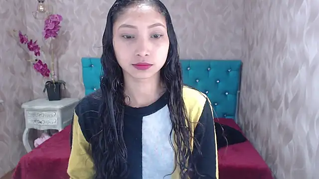 Snapshot of MadelineDoll chatting on 03.16.25 MadelineDoll online show from 03.16.25