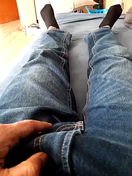 Snapshot of Big_Dick_22_in_Room chatting on 03.03.25 Big Dick 22 in Room online show from 03.03.25