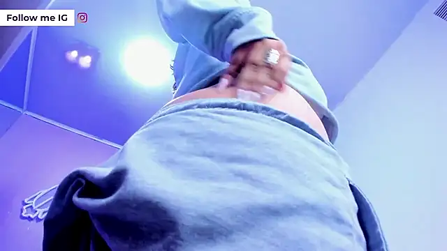 Emma monserrat online show from 04.01.26