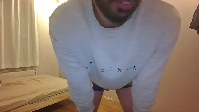 Snapshot of Turkboy_17 chatting on 12.15.24 Turkboy 17 online show from 12.15.24