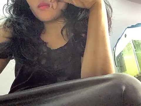 Cute-Tanya online show from 12.13.24